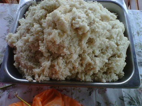 Taburkan garam atau bumbu penyedap lalu aduk hingga rata. Love For Sale: Cara membuat ketupat daun palas resepi Tok Nab
