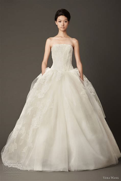 Wenn sie ein fan von vera wang sind, weiß ich, dass du verrückt für ihren entwurf künste sind, und dies ist nicht eine seltsame sache! Prinzessin Träume: Vera Wang Herbst 2013 Brautkleider ...