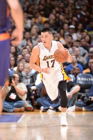 Somehow when we see bed head hair we always guess right whether it's a true hairstyle or lack of styling, right? Video highights: Jeremy Lin - 2015 01 25 Lakers vs Rockets ...