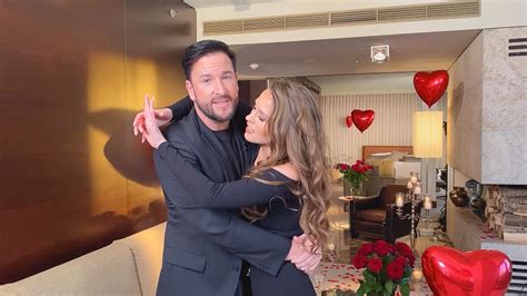 Zweieinhalb wochen nachdem der wendler mit wilden verschwörungstheorien auf instagram für. Michael Wendler und Laura Müller haben geheiratet ...