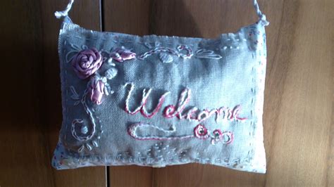 Check spelling or type a new query. Cuscini Chanel : Cuscini Divano Chanel, Bellissima Paul ...