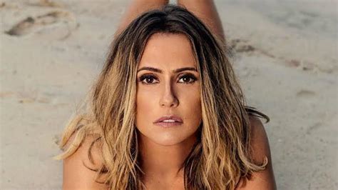 Deborah secco, fora do ar desde a novela segundo sol, de joão emanuel carneiro, arrasou no filme bruna surfistinha, no entanto, acabou revelando que teve um prejuízo ao bancar do próprio bolso a gravação da atração cinemática. Incorporando Bruna Surfistinha, Deborah Secco relembra ...