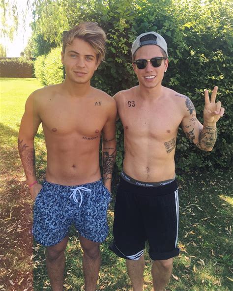 Chiedi e ti sarà dato :) insta: Benji e Fede gay, finalmente il coming out su Vanity Fair ...