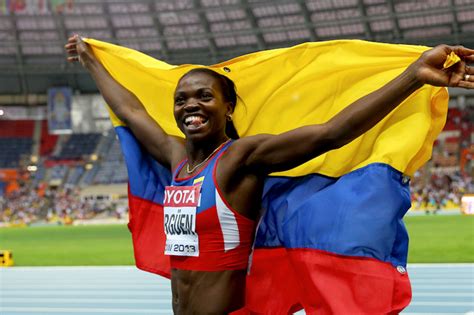 La atleta antioqueña caterine ibargüen publicó en sus redes sociales que sigue firme en su preparación para los juegos olímpicos de tokio y desvirtuó alguna aspiración política. Caterine Ibargüen Top Ten | Spikes