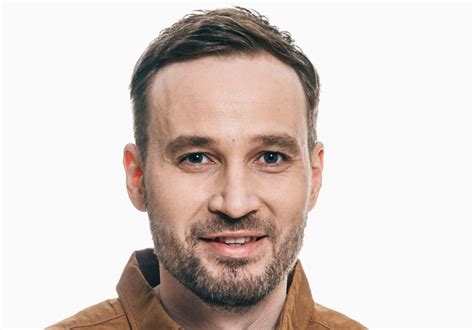 Juuso mäkilähde on radiotoimittaja ja juontaja. Suosikkijuontaja Juuso Mäkilähde: Uusi hulppea ...