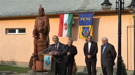 Szent istván park legfelső emeleti, nagy teraszos luxus lakás eladó! ennél, a már önmagában izgalmas mondatnál már csak a képek csigázzák fel jobban az érdeklődést. Szent István park és játszótér avatása - YouTube