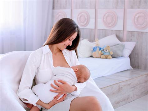 Durante la mayor parte de la historia de la humanidad casi todas las madres han alimentado a sus niños de forma normal, natural y sin aspavientos: Nuevos impulsos para la lactancia materna | Sonríe Mamá