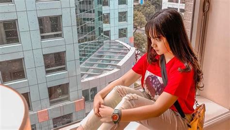 Lagu aku percaya ini menurut anji terinspirasi dari temanteman difable usai manggung di acara hari disabilitas nasional tanggal 3 desember 2010. Lirik Lagu Percaya Aku - Chintya Gabriella