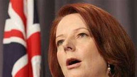 Dress and finish the red, green and white christmas salad. Julia Gillard's 'small breasts, huge thighs' menu served ...