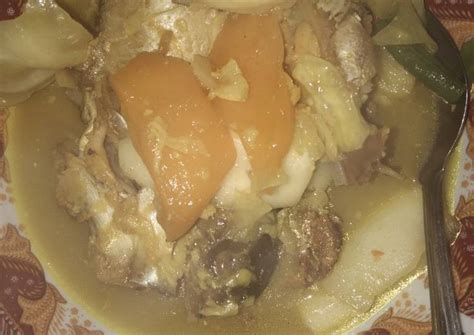 Tambahkan saja asam jawa & tomat serta bawang tumis semua bumbu halusnya & masukkan serai bersama cabe hijau dan merah hingga harum. Resep: Sayur asam kepala patin Anti Ribet!