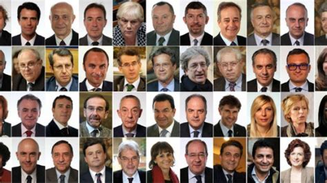 Il giuramento della squadra, nelle mani del presidente della repubblica sergio. Governo, ecco la squadra di Renzi: sono 62 tra ministri ...