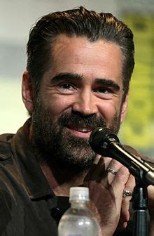 Dommage qu'il meurt dans la plus part de ses films. Colin Farrell - Wikipedia