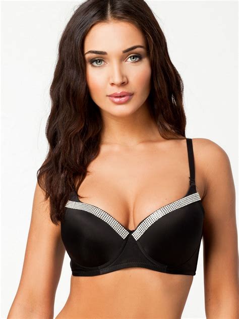 Amy Jackson Latest Bikini Hot Photoshoot HD Photos for ...