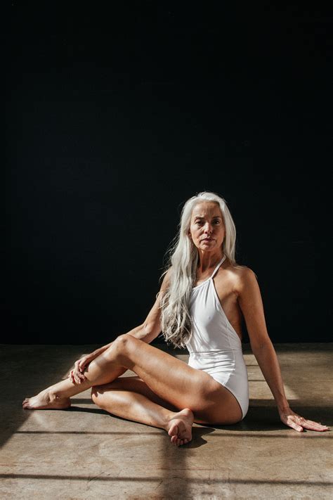 • if your hair is very thin, go for a medium long or short cut. Yasmina Rossi: Mit Falten im Bikini - Mode & Kosmetik ...