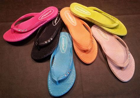 The circuit can be made to change state by signals applied to one or more control inputs and will have one or two outputs. Jams World Taffy flip flops - so comfortable! | Mens flip ...