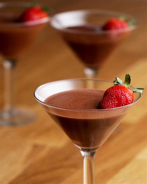 For extra flavor and fun, add fresh berries to your mousse when. Easy Vegan Chocolate Mousse | Mousse de chocolate vegan ...