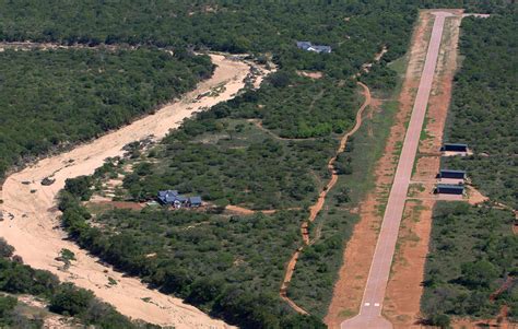 Zandspruit bush&aero estate landing strip. Zandspruit Estate Secondhome beurs Utrecht