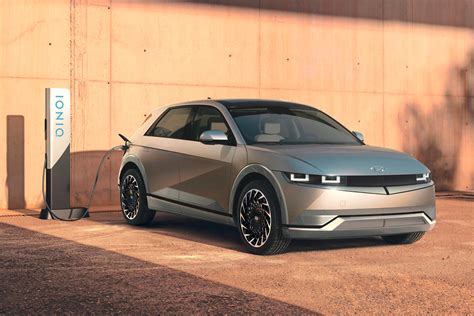 It will be followed by the hyundai ioniq 6 sedan in the 2022 calendar year and the larger ioniq 7 suv in 2024. 2022 Hyundai Ioniq 5: Review, Trims, Specs, Price, New ...