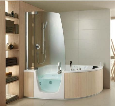 Begehbare badewanne duschbadewand, wandmuster, zugängliche badewanne, winkel, badezimmer png. begehbare eck badewanne design holz regale handtücher ...