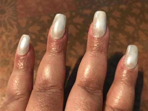 Hair toss check my nails meme. What is wrong with her fingers | Nails, Finger