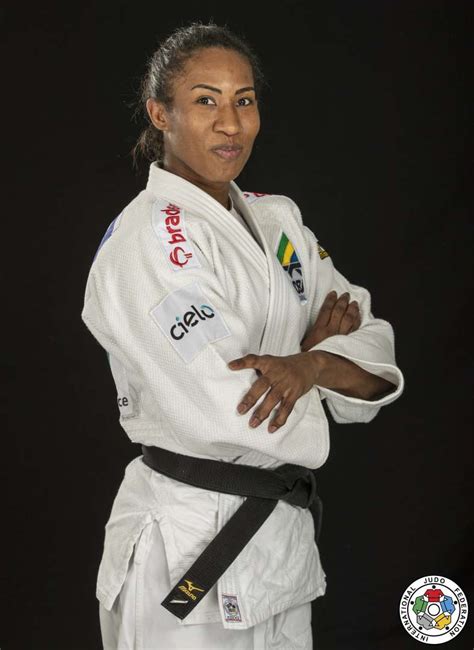 Ketleyn lima quadros (born 1 october 1987) is a brazilian judoka. Ketleyn QUADROS / IJF.org