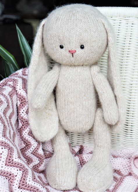 Cut two bunny feet using the template (use small scissors for the inside holes). Knitting Bunny Pattern pdf /Photo Video Tutorial & Written Pattern Instruction/ Knitted animals ...