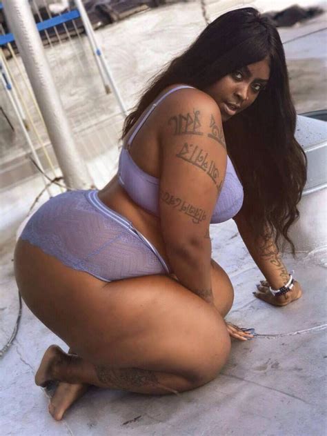 Chocolate bbw spreading and twerking thickness. Thick movies - Hot Milf Porn Movies & Sex Clips - MILF Fox