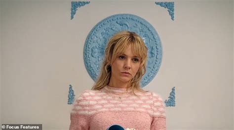 Carey mulligan's looks in promising young woman tell a much bigger story than what you might think. Variety apologizes for review that said Carey Mulligan was ...