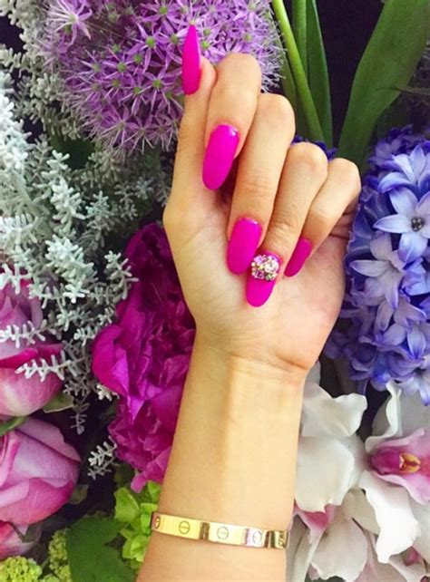 Maybe you would like to learn more about one of these? Nail Salons Near Me: The Perfect Experience for Los ...