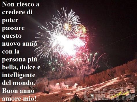 Ed è proprio un bel sorriso. Buon anno amore mio: 108 immagini e frasi romantiche per il Capodanno - A Tutto Donna