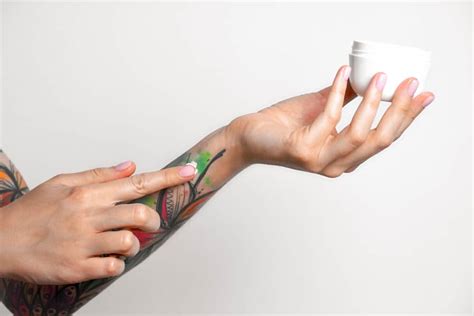 We researched the best tattoo lotions to help your new ink heal properly. The 10 Best Lotions for Tattoos in 2020 - Beauty Mag