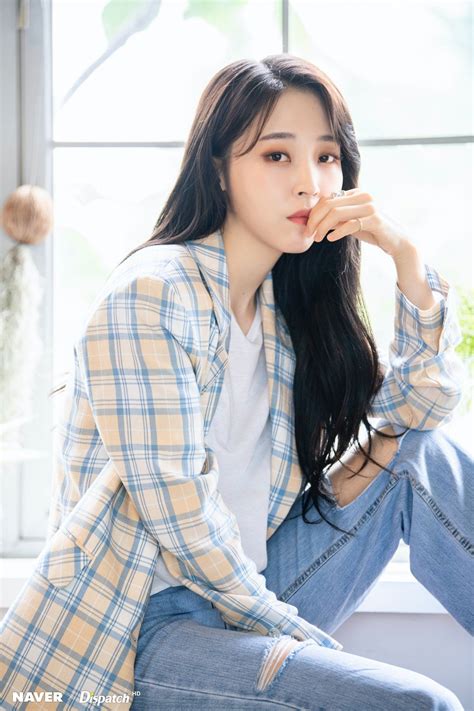 문별이, born december 22, 1992), better known by the mononym moonbyul, is a south korean rapper, singer, songwriter, dancer, and radio host signed under rbw. 서시 on in 2020 | Mamamoo moonbyul, Moonbyul, Mamamoo