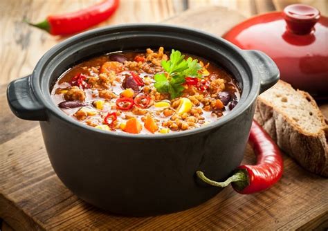 The following top 10 meals high in fiber content are easy to prepare and will help to nurture your gut bacteria (microbiome) in a favorable way. 4 Tasty High-Fiber Meals
