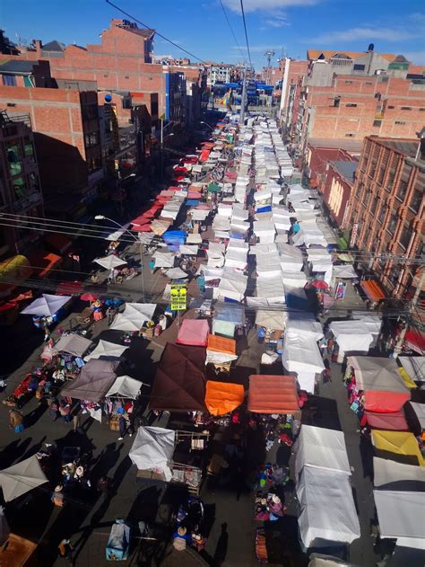 Fui de cacería a la feria 16 de julio la feria mas grande de bolivia.en esta feria puedes encontrar desde una aguja hasta un camión.pero fui a buscar. Culturales El Alto-Bolivia: EL ATRACTIVO FERIA 16 DE JULIO