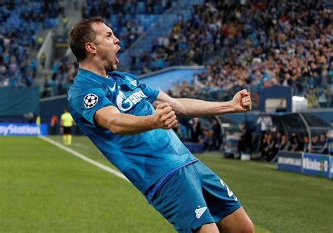 Štatistiky (zápasy, góly, karty) a história nápoveda: Russia captain Artem Dzyuba DROPPED from squad after X ...