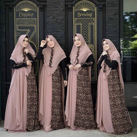 Maybe you would like to learn more about one of these? Kombinasi Polos Model Baju Gamis Batik Terbaru 2020 ...