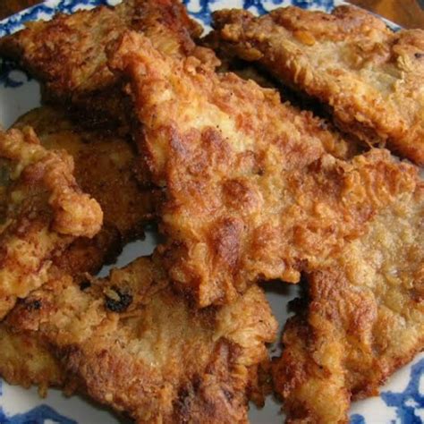 Divide the cooked catfish fillets between 2 plates. Crispy Pan Fried Catfish Side Dish : Crispy Oven Baked ...