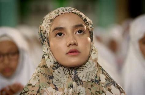 Wirda mansur pernah menyukai seseorang dan sempat dibuat galau karena seorang pria. 3 Film Dibintangi Anak Ustaz Terkenal, Ada Wirda Mansur di ...