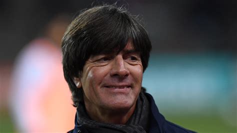 İlk büyük turnuvasına 2008'de katılan deneyimli teknik adam, euro 2008'de yarı finalde türkiye'yi eleyerek. Bundestrainer Joachim Löw zur Meisterschaft des FC Bayern ...