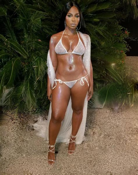 She is a woman who purchases some groceries and takes them home where she begins killing and eating many of them, leaving barry the only survivor. Beauty Shot: Ashanti Is Gorgeous in Glitter For French ...