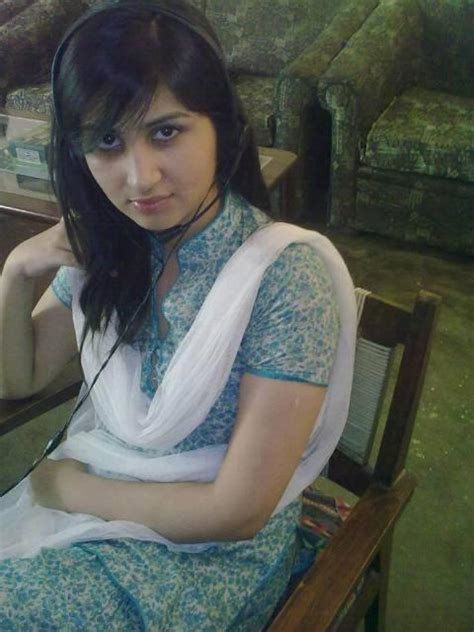 The tool will run the necessary scripts to get all the data associated with that whatsapp number: Desi Uk Girls 2013: Pakistani Girl Maira Khan on WhatsApp