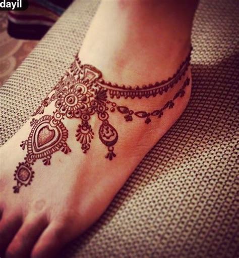 Most often, indian women obtained their henna tattoos during their weddings. Try 15 beautiful leg mehandi or henna designs by seeing ...