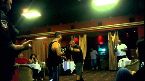 Show Palace - BoxFighting - Guys - YouTube