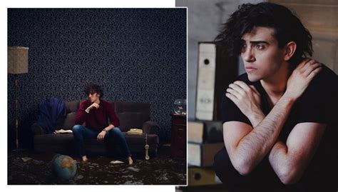 Michele bravi (città di castello, 19 dicembre 1994) è un cantante italiano, vincitore della settima edizione di x factor. Michele Bravi torna con il nuovo album "La Geografia del ...