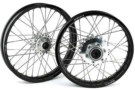 Billet custom motorcycle wheels are expensive and no matter how good the design at some point they tend to look dated. Yamaha XS650 Spoked Wheels by Revival Parts | Motorcycle ...