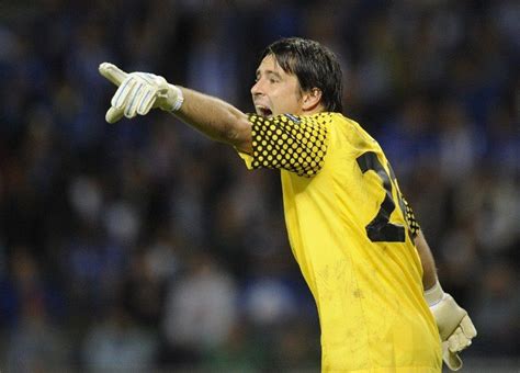 Born 1 september 1984) is a hungarian former goalkeeper. Ikszelt a Vidi EL-ellenfele | 24.hu