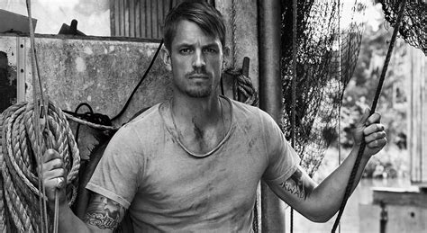 The only official joel kinnaman facebook page. Joel Kinnaman on His Favorite Workouts and His Love of Jiu ...