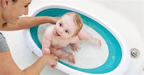 According to mayo clinic, you want to aim for your baby's bathwater to be around 100 degrees fahrenheit, or 38 degrees celsius. المواليد الجدد: نصائح هامة لكل أم حول حمام المواليد الجدد ...