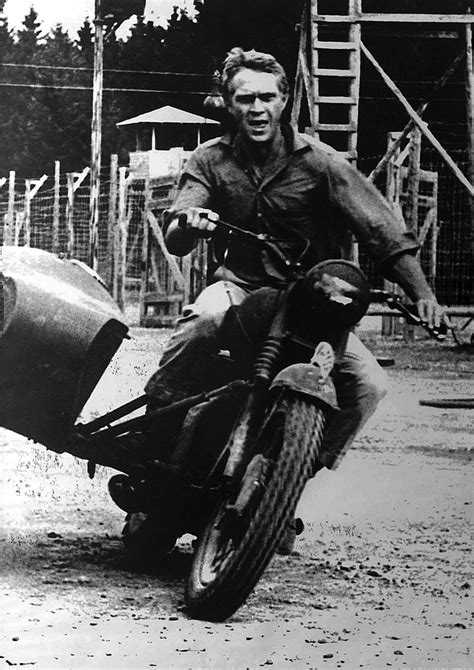 The great escape is a 1963 american world war ii epic shot at the bavaria film studio near munich. 美しき女たち男たち スティーヴ・マックィーン 様 Steve McQueen