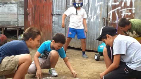 Carrera de carretillos juegos tradicionales de costarica. Harleem Shake Bolinchas - YouTube